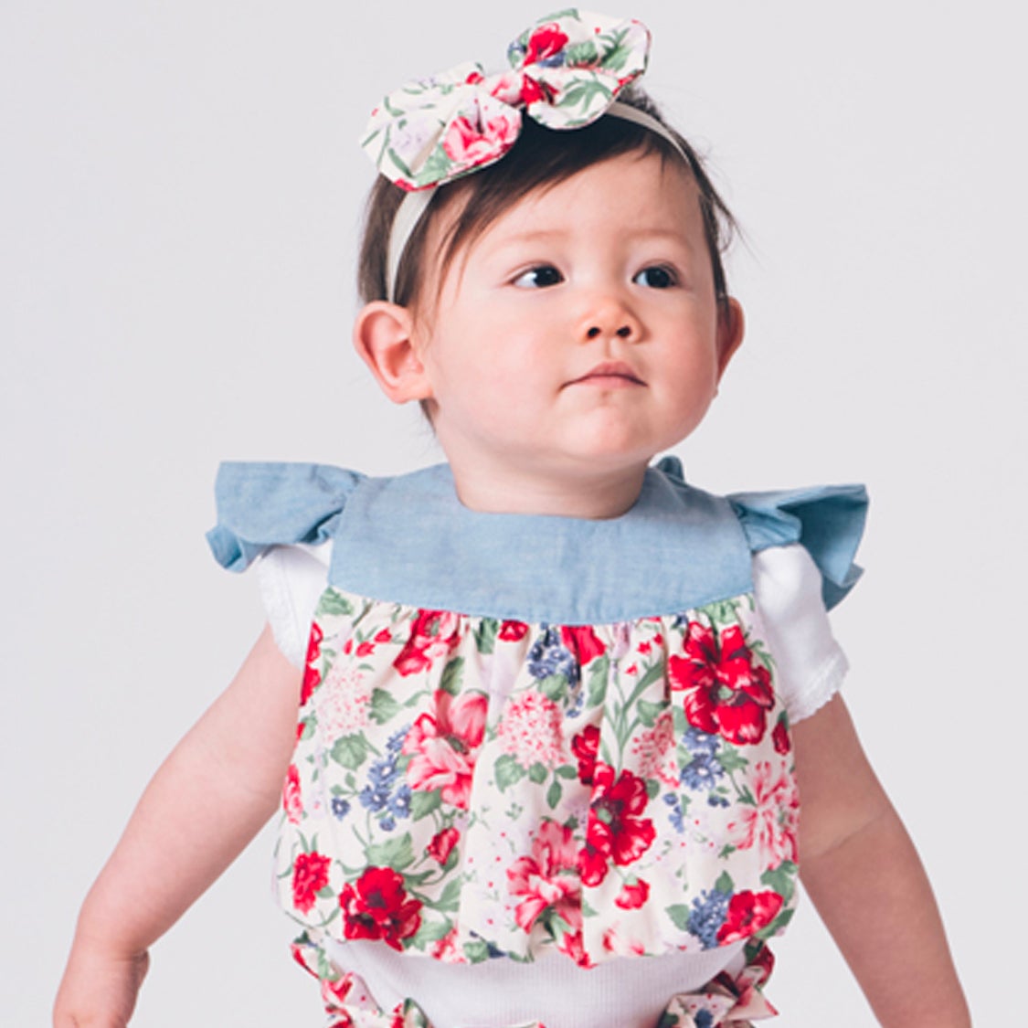 肩フリル花柄スタイ／Blooming girl bib | 目白のセレクトショップ